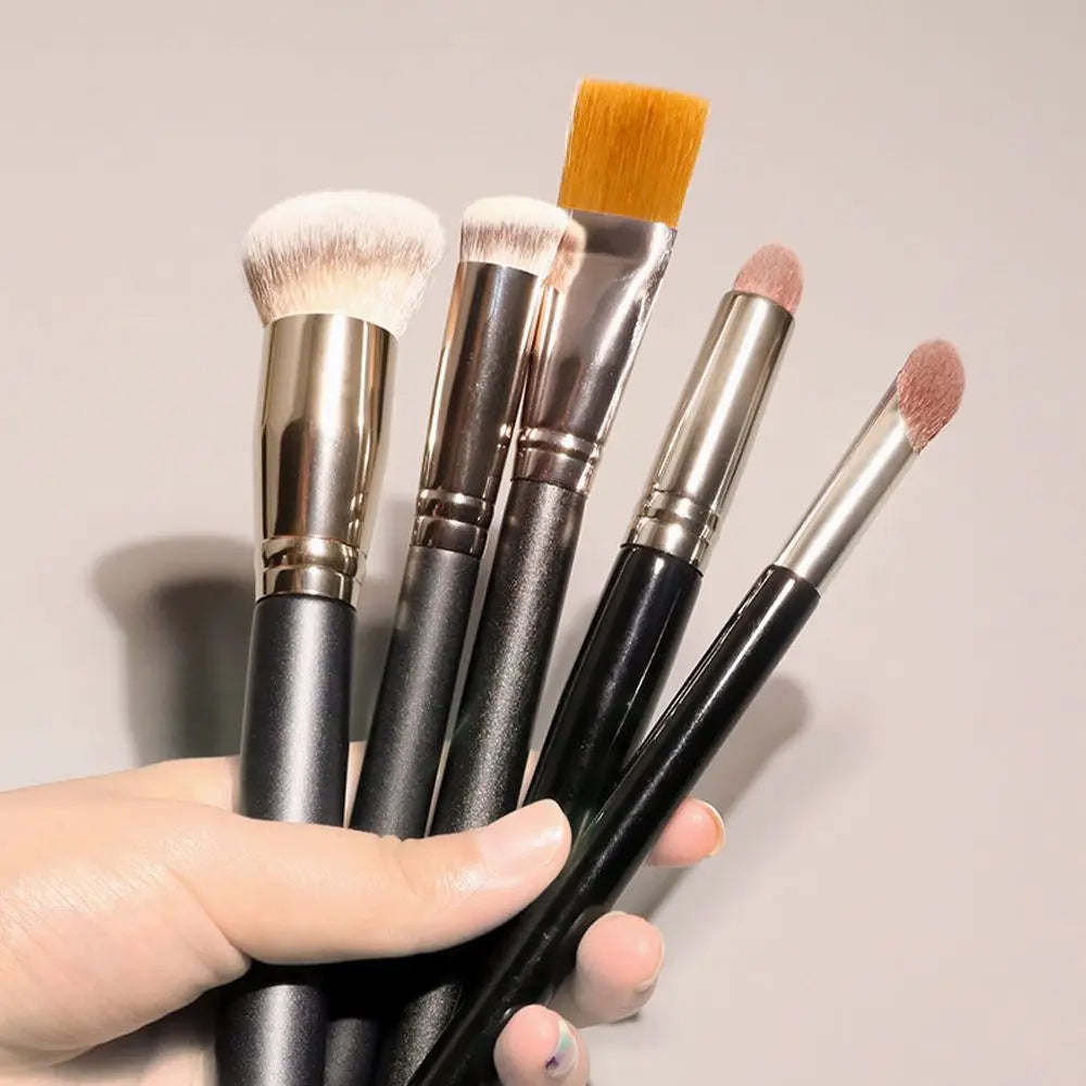 Contour Brush Beauty Tool Blush Eyeshadow Foundation Concealer Brush Kabuki Brush Makeup Brush Face Brush